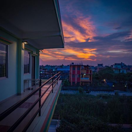 Galaxy Guest House Bhairāhawā Buitenkant foto