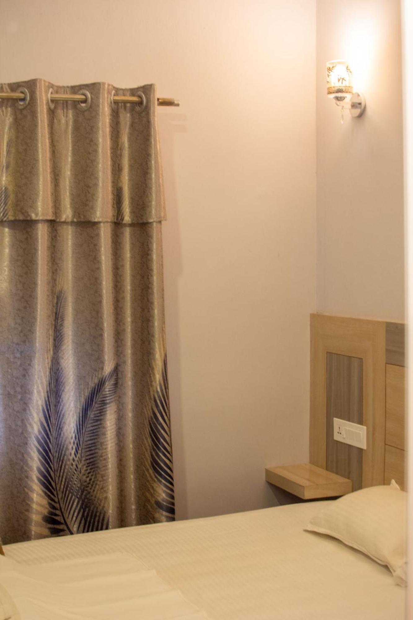 Galaxy Guest House Bhairāhawā Kamer foto