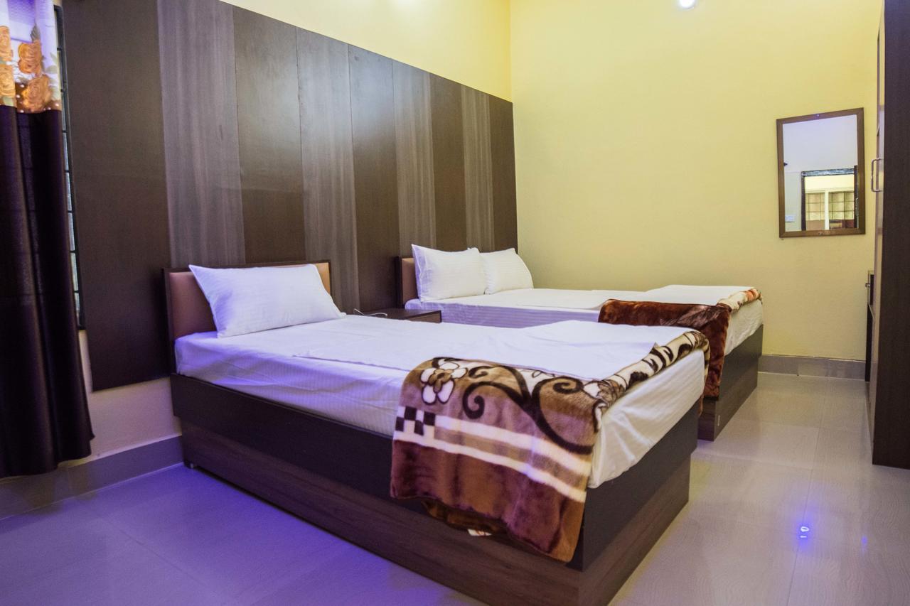 Galaxy Guest House Bhairāhawā Buitenkant foto