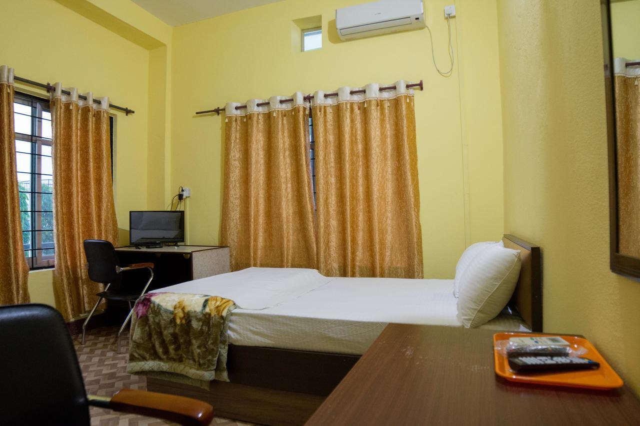 Galaxy Guest House Bhairāhawā Buitenkant foto