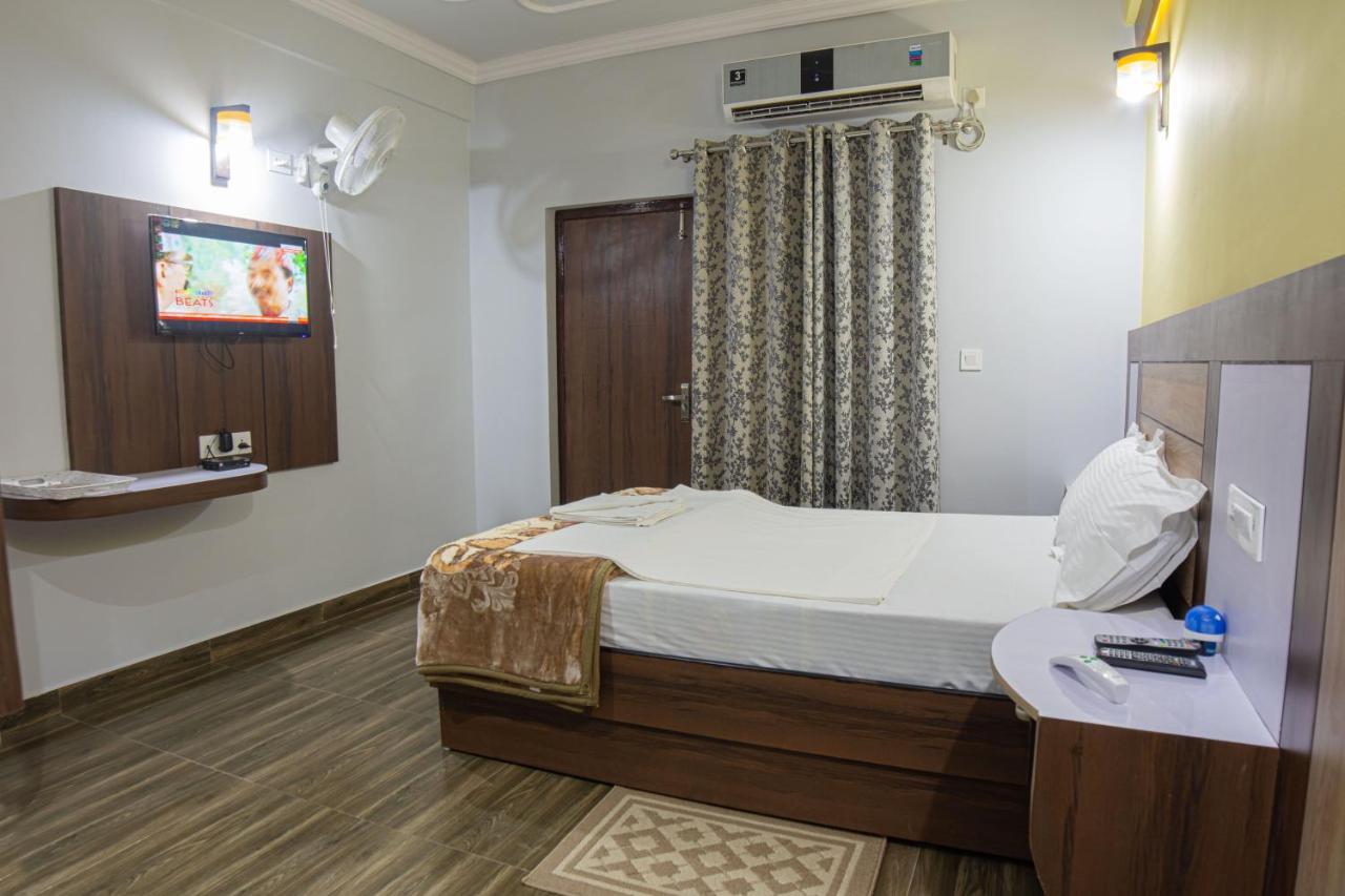 Galaxy Guest House Bhairāhawā Buitenkant foto